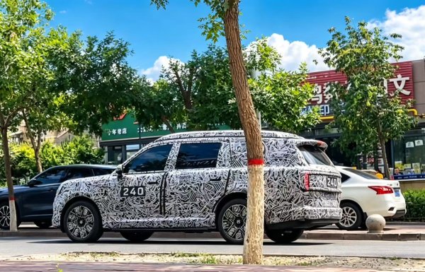 kaiyun(中国)2026世界杯官方网站 小米“寻天”SUV谍照曝光: 一大一小两款, 大号车型配升降车顶